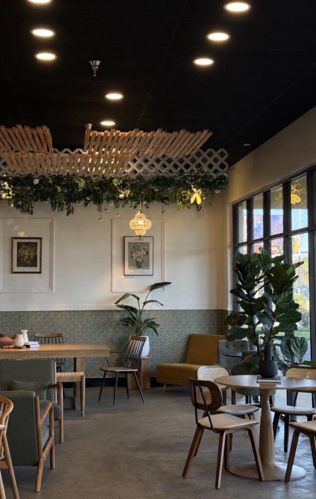 Black Phin Coffee Bar Makes a Quick Comeback with Soft Opening This Weekend — Bungalower Orlando, Altamonte Springs Dining news