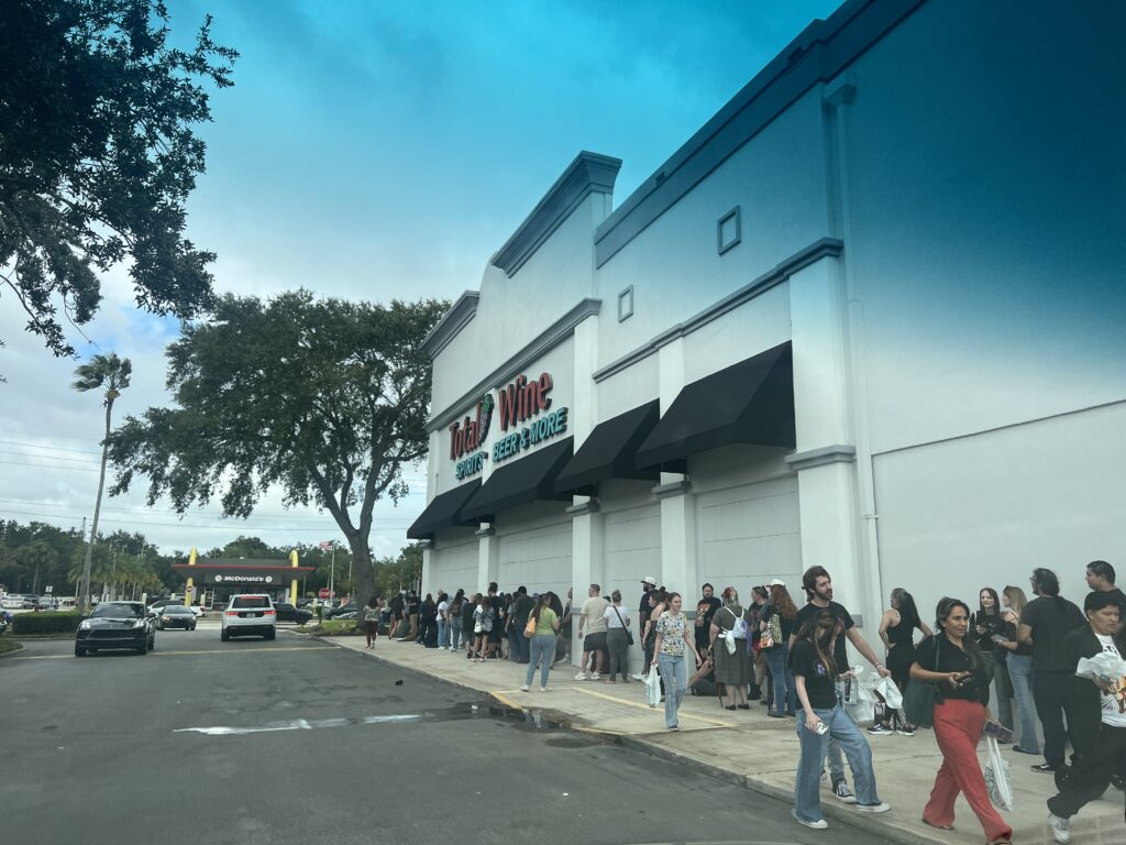 Zoinks! Mathew Lillard Is Drawing a Crowd at Total Wine on Colonial Drive — Altamonte Springs Business news