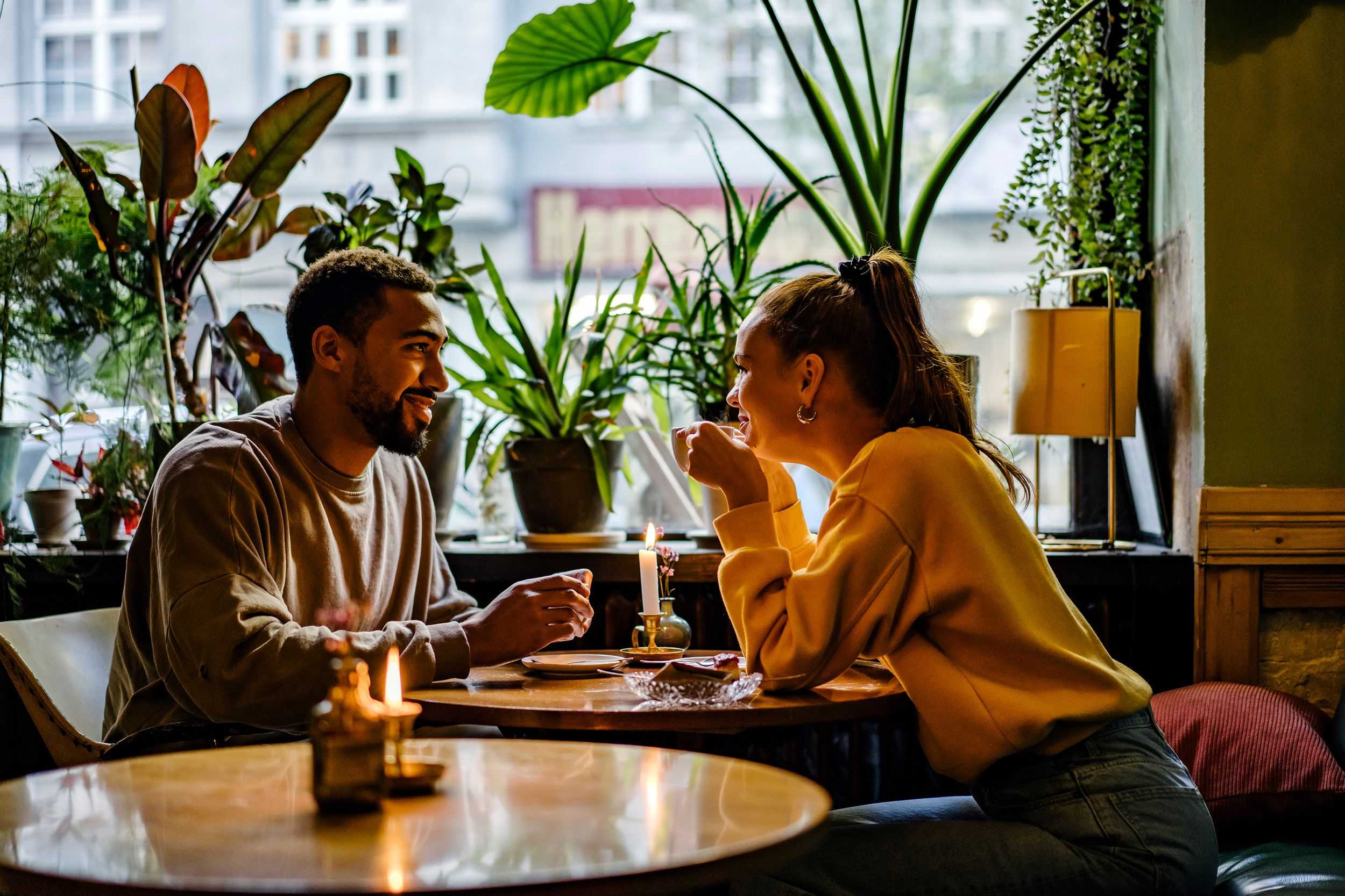 More online dating app users are relying on AI as a tool for their profiles — WESH 2 Orlando, Altamonte Springs Technology news