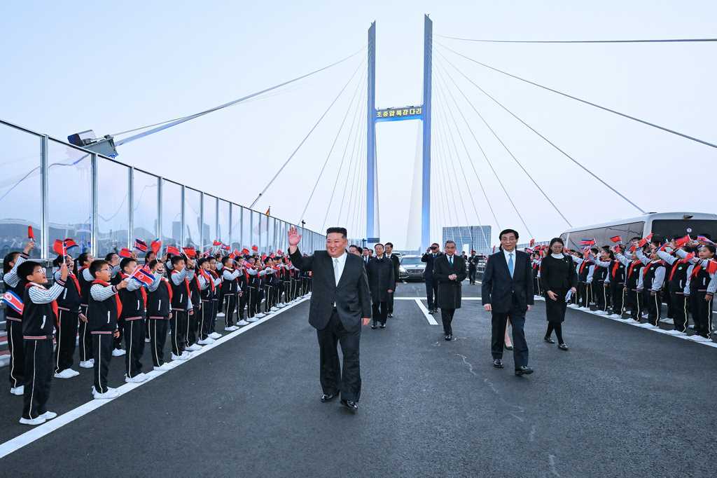 North Korean leader Kim Jong Un visits China to inaugurate a new cross-border bridge — WESH 2 Orlando, Altamonte Springs Community news