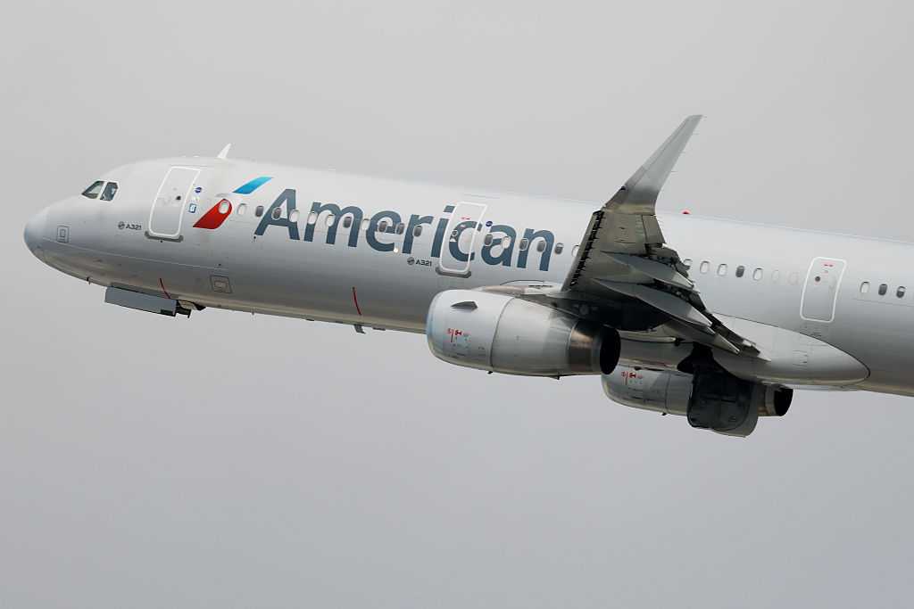 Broken bathrooms force American Airlines flight to divert for urgent landing — WESH 2 Orlando
