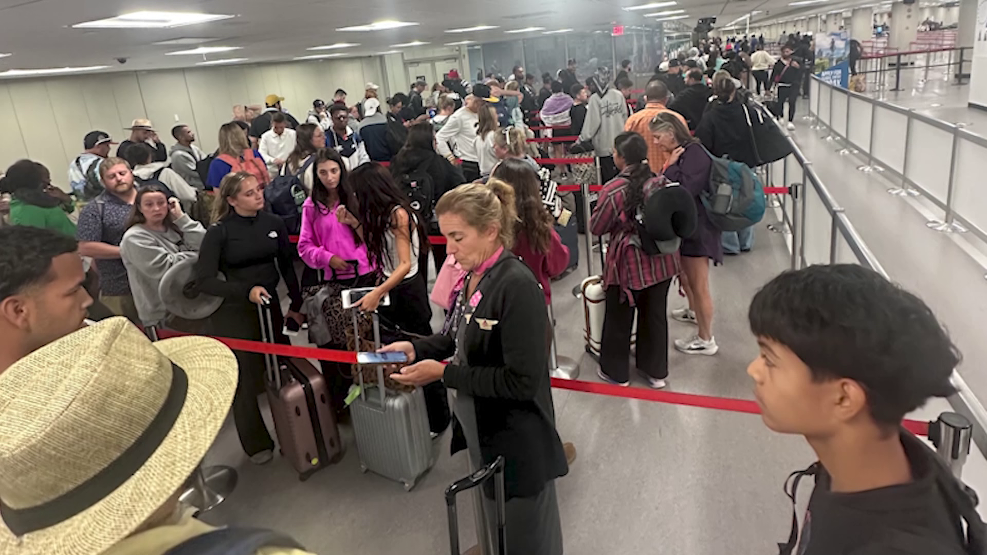 'A hot mess': Delta flight diversion leaves local passengers stranded — WESH 2 Orlando