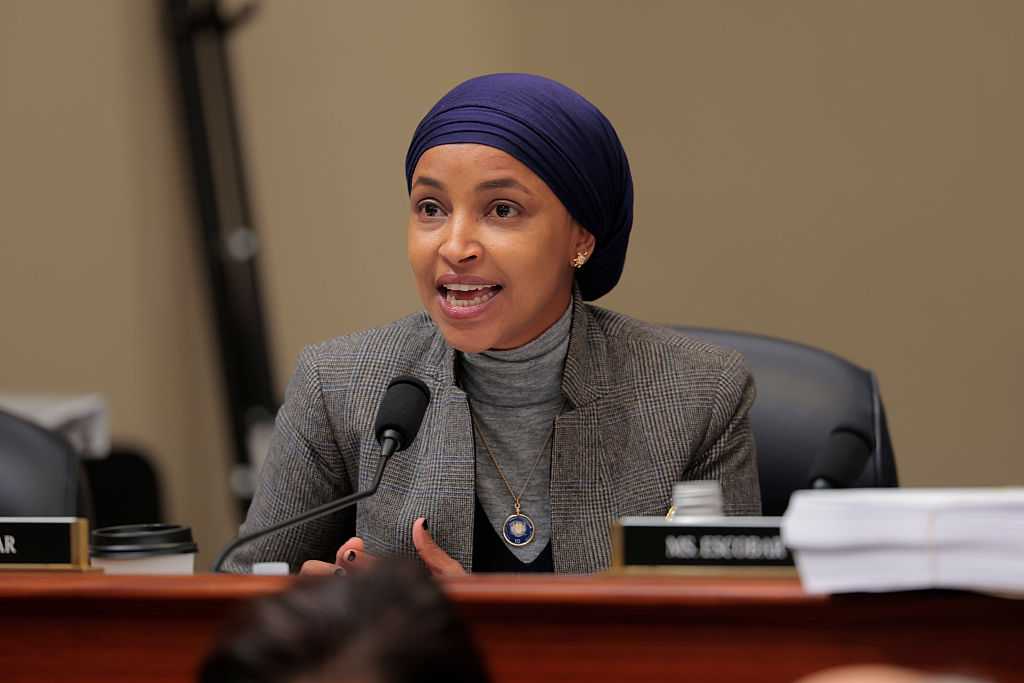 Federal agents searched Rep. Ilhan Omar's home as part of criminal investigation, per report — WESH 2 Orlando, Altamonte Springs Community news