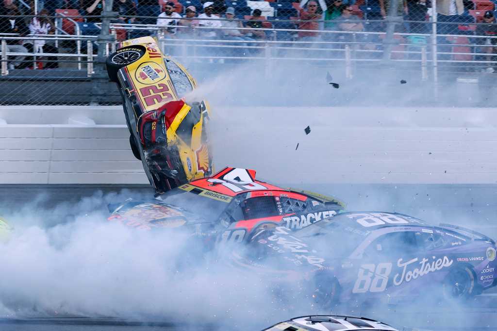 NASCAR race at Talladega was stopped after Joey Logano's car went airborne in scary 15-car wreck — WESH 2 Orlando, Altamonte Springs Community news
