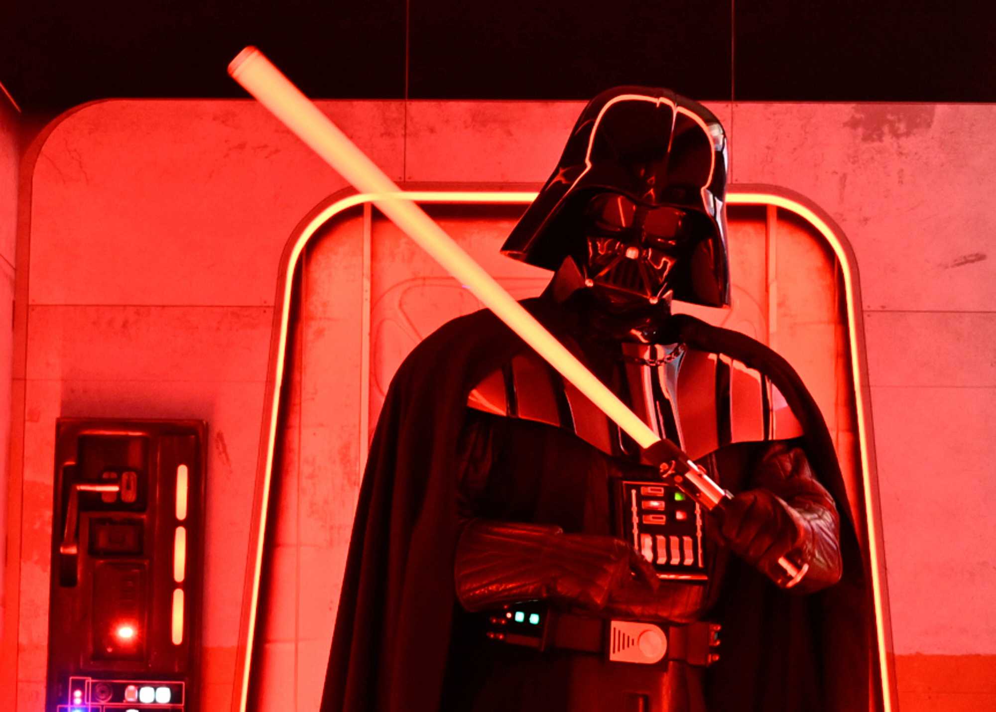 Lightsaber Darth Vader used in 'Empire Strikes Back' goes up for auction — WESH 2 Orlando, Altamonte Springs Community news