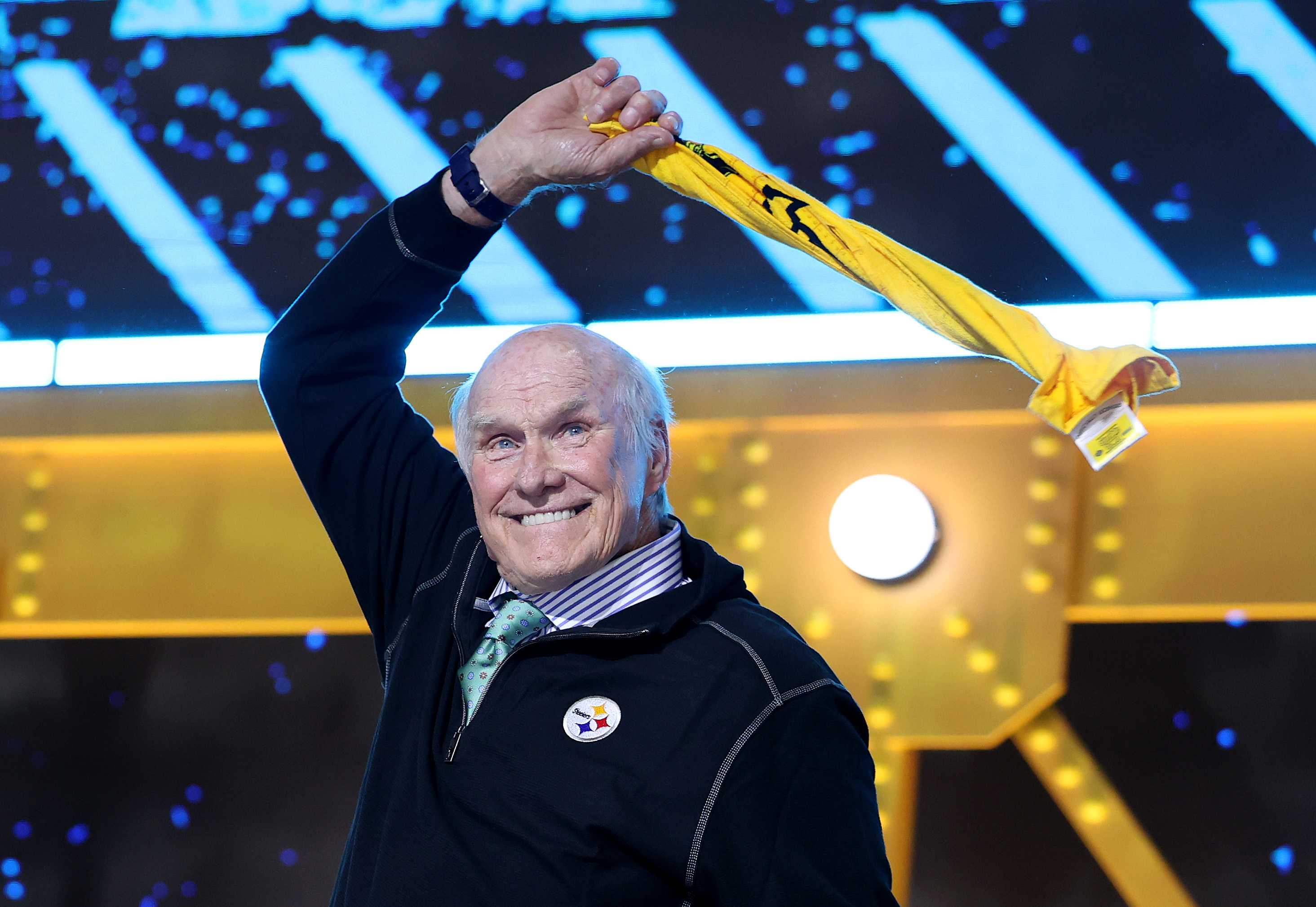 Terry Bradshaw gives health update, says he's nearing retirement from broadcasting — WESH 2 Orlando, Altamonte Springs Health news