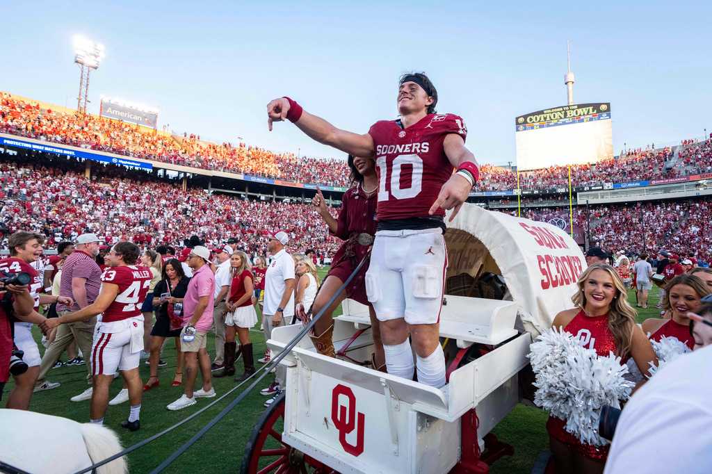 Oklahoma upsets No. 1 Texas — WESH 2 Orlando