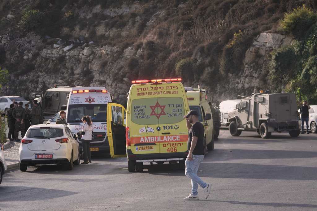 Netanyahu's office orders closure of West Bank after soldiers kill 2 men behind an alleged attack — WESH 2 Orlando, Altamonte Springs Community news