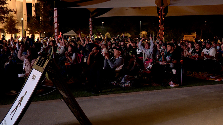 “Go Spurs Go” | Spurs fans gather at The Rock at La Cantera for season opener watch party — KENS 5 (San Antonio), Altamonte Springs Sports news